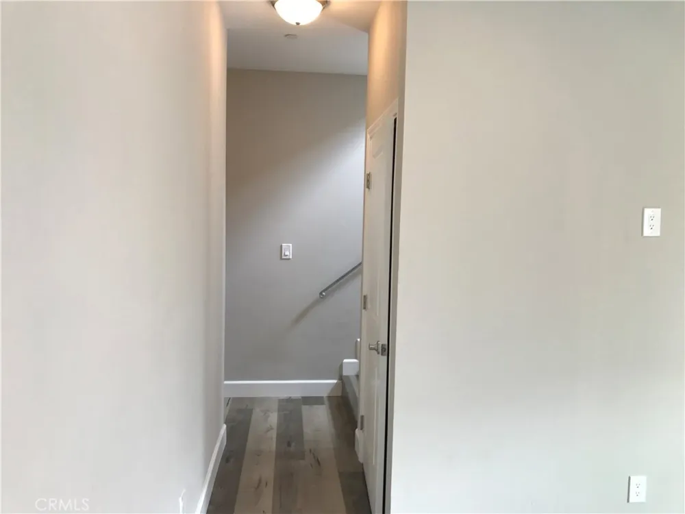 220 E 61st Los Angeles, CA 90003