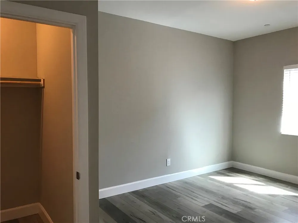 220 E 61st Los Angeles, CA 90003