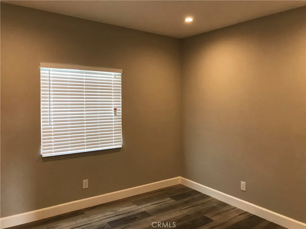 220 E 61st Los Angeles, CA 90003