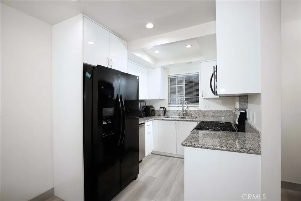 10274 Tujunga Canyon #2 Tujunga, CA 91042