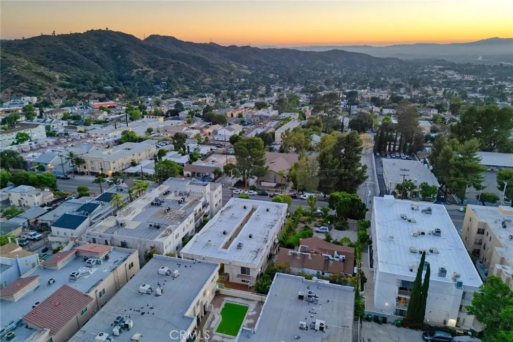 10274 Tujunga Canyon #2 Tujunga, CA 91042