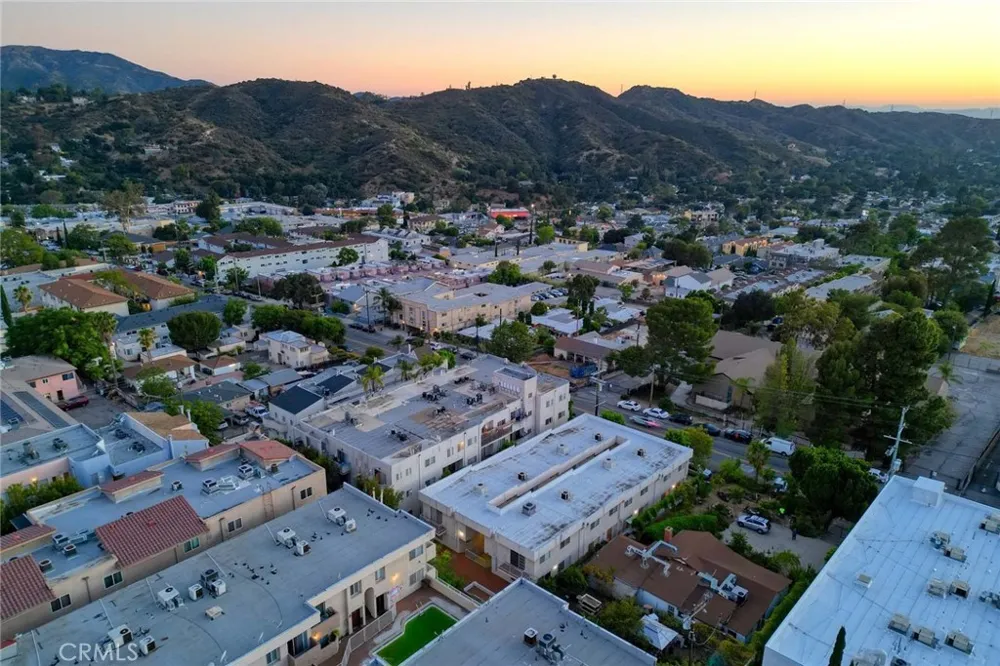 10274 Tujunga Canyon #2 Tujunga, CA 91042