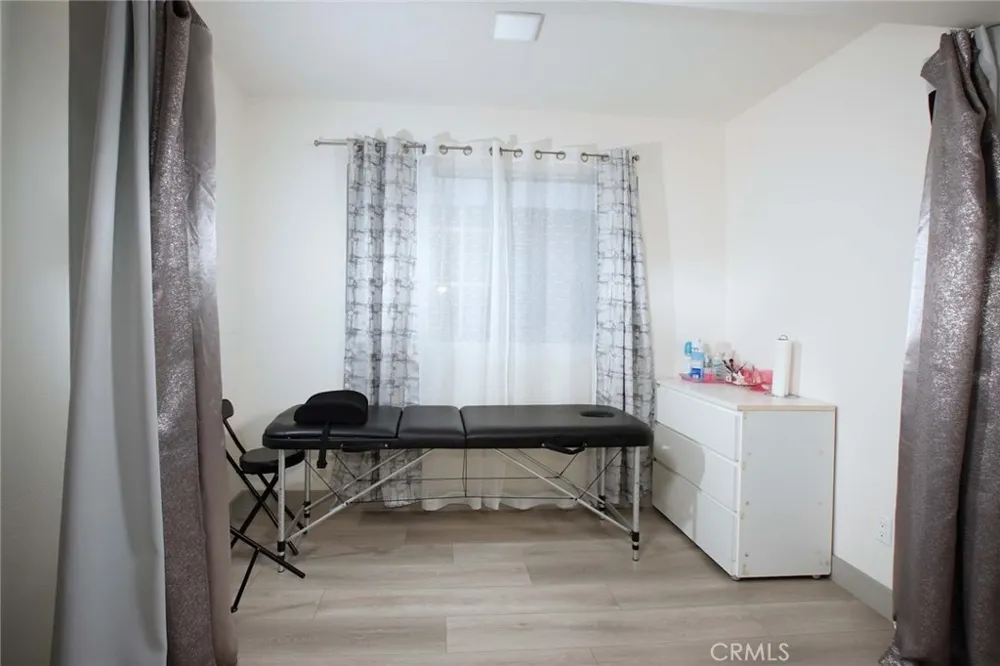 10274 Tujunga Canyon #2 Tujunga, CA 91042