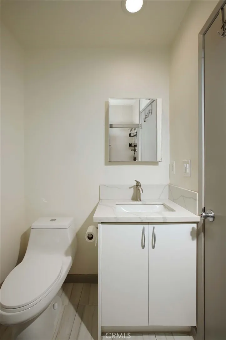 10274 Tujunga Canyon #2 Tujunga, CA 91042