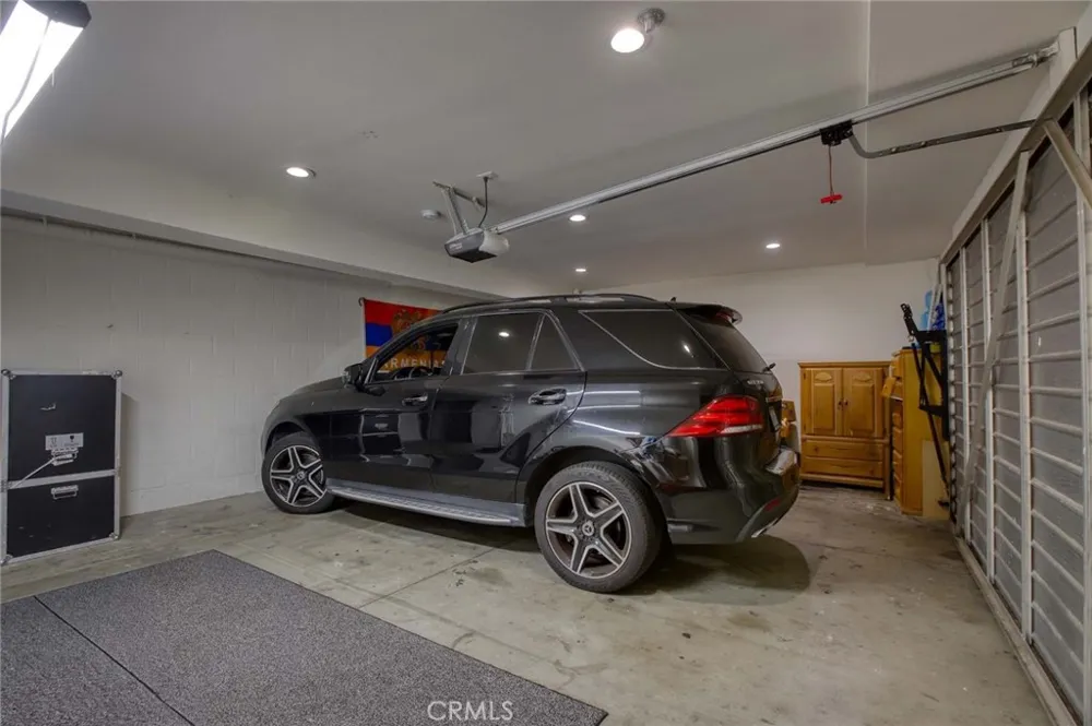 10274 Tujunga Canyon #2 Tujunga, CA 91042