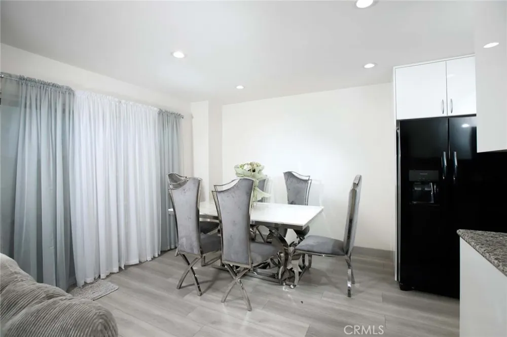 10274 Tujunga Canyon #2 Tujunga, CA 91042