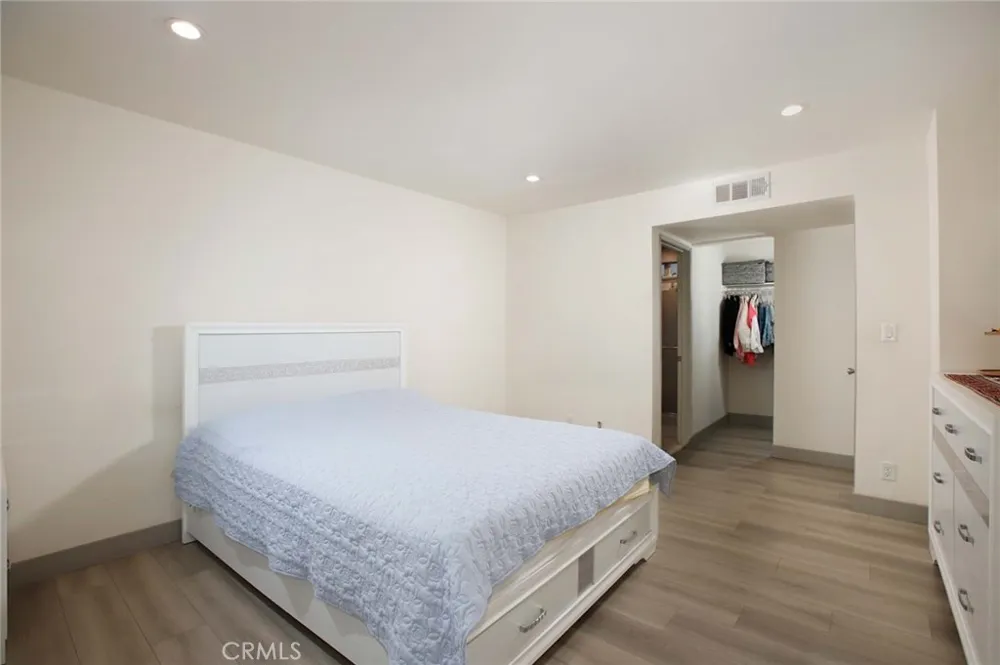 10274 Tujunga Canyon #2 Tujunga, CA 91042