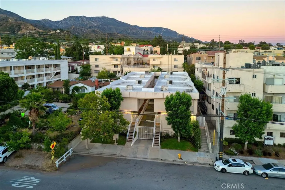 10274 Tujunga Canyon #2 Tujunga, CA 91042