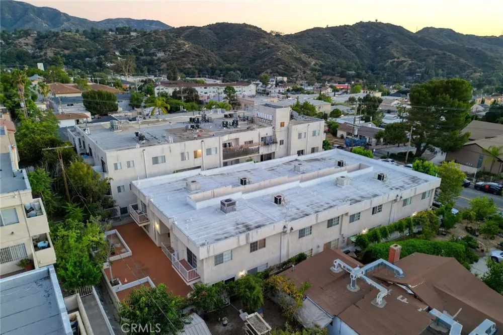 10274 Tujunga Canyon #2 Tujunga, CA 91042