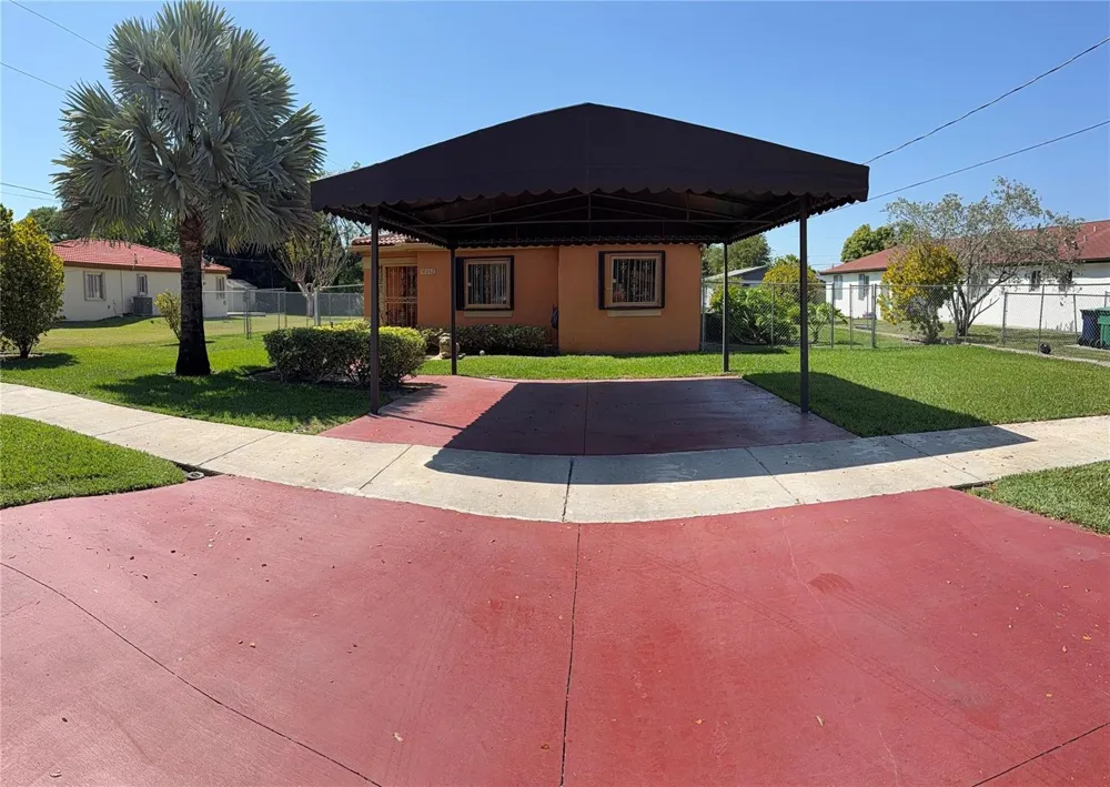 10262 SW 179th Perrine, FL 33157