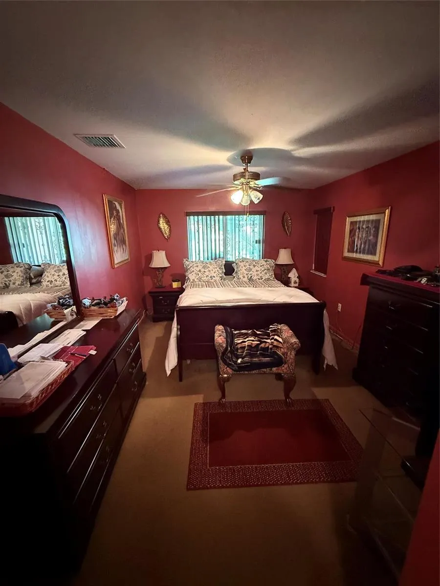 10262 SW 179th Perrine, FL 33157