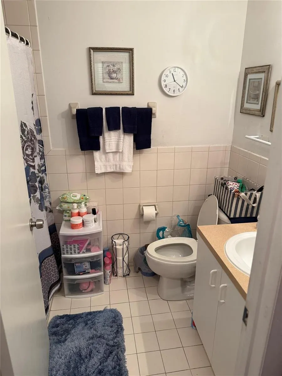 10262 SW 179th Perrine, FL 33157