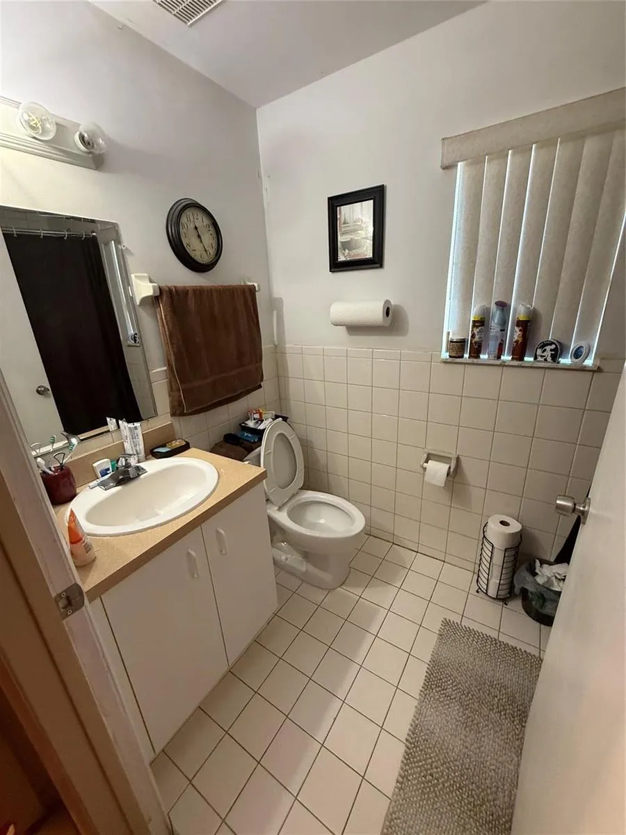 10262 SW 179th Perrine, FL 33157