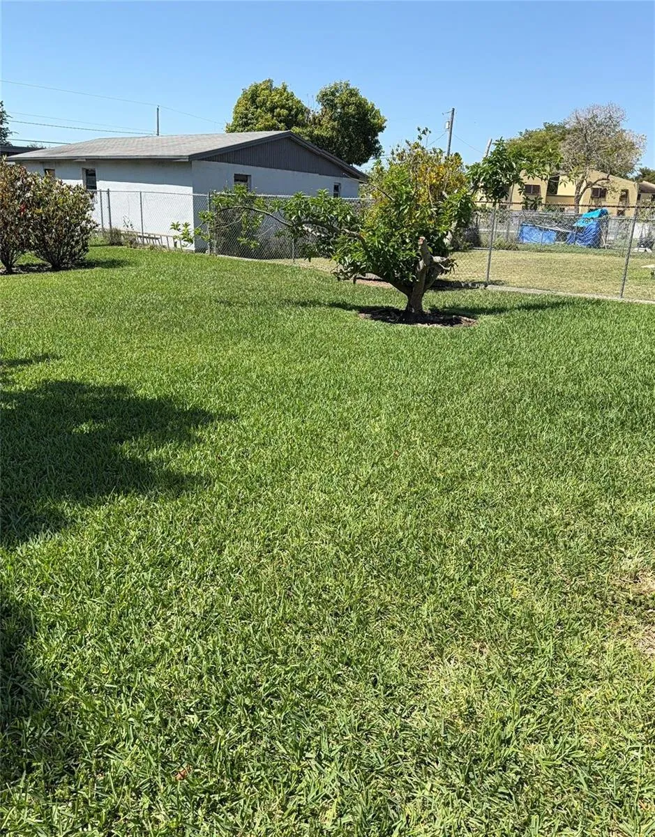 10262 SW 179th Perrine, FL 33157