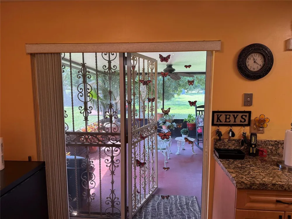 10262 SW 179th Perrine, FL 33157