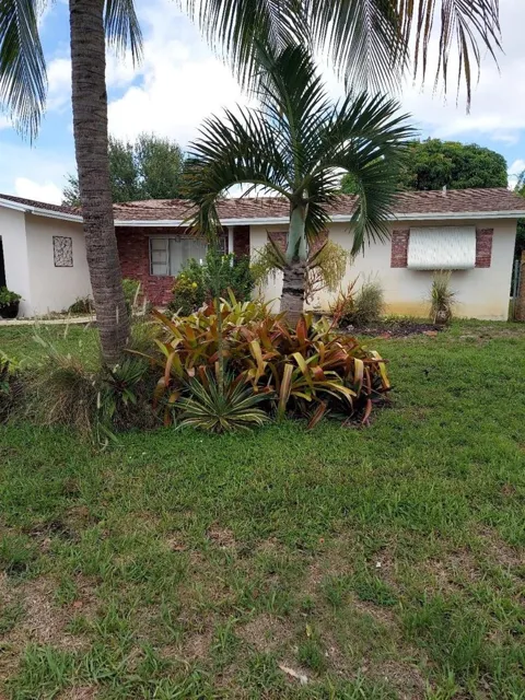 1011 NW 45th Court