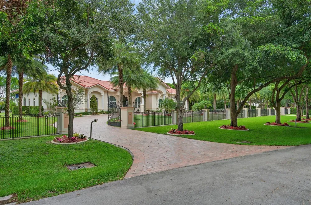 5801 Estates Drive Southwest Ranches, FL 33330