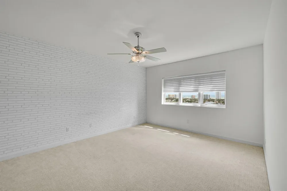 2640 Lake Shore Drive #2011 Riviera Beach, FL 33404