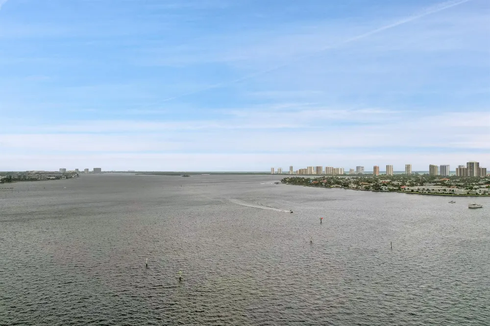 2640 Lake Shore Drive #2011 Riviera Beach, FL 33404