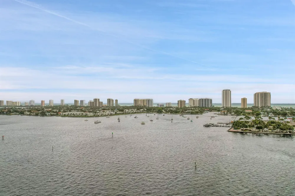 2640 Lake Shore Drive #2011 Riviera Beach, FL 33404