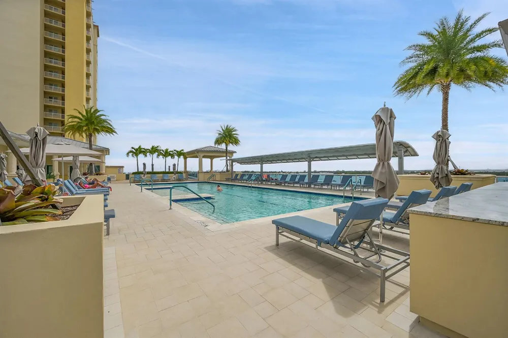 2640 Lake Shore Drive #2011 Riviera Beach, FL 33404
