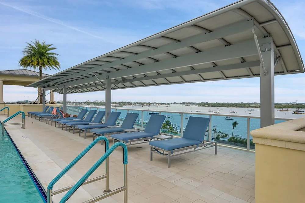 2640 Lake Shore Drive #2011 Riviera Beach, FL 33404