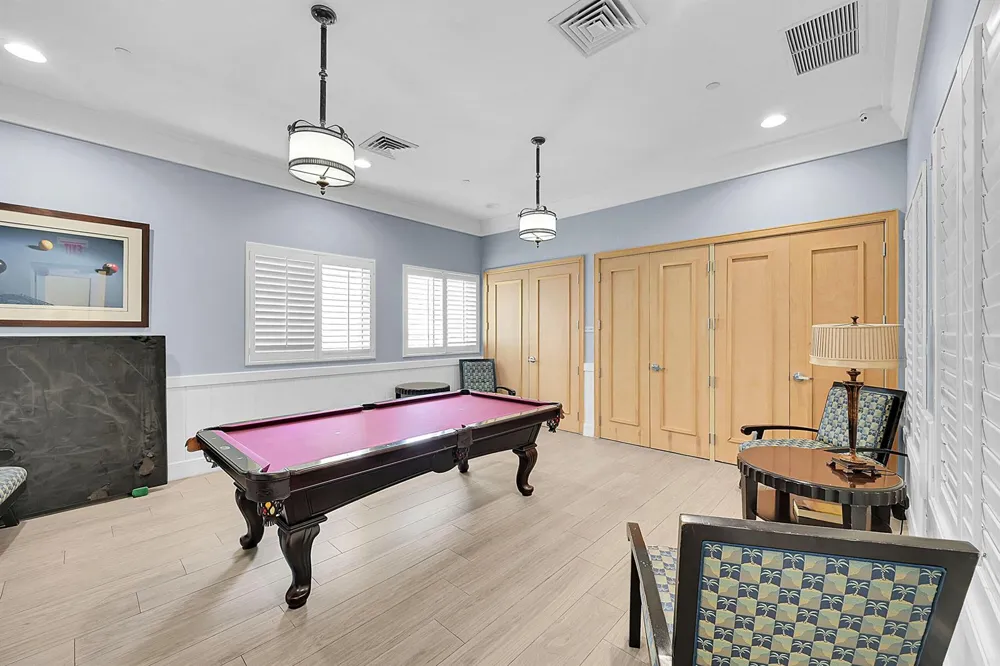 2640 Lake Shore Drive #2011 Riviera Beach, FL 33404