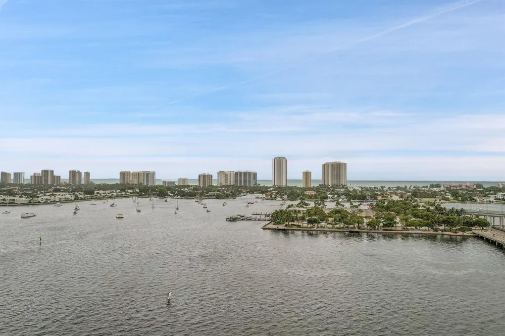 2640 Lake Shore Drive #2011 Riviera Beach, FL 33404