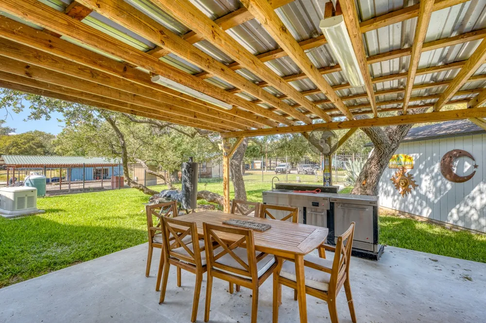 116 Shady Circle Sunrise Beach, TX 78643
