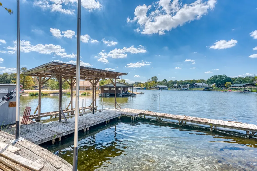 116 Shady Circle Sunrise Beach, TX 78643