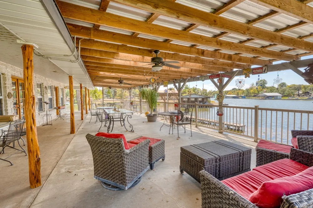 116 Shady Circle Sunrise Beach, TX 78643
