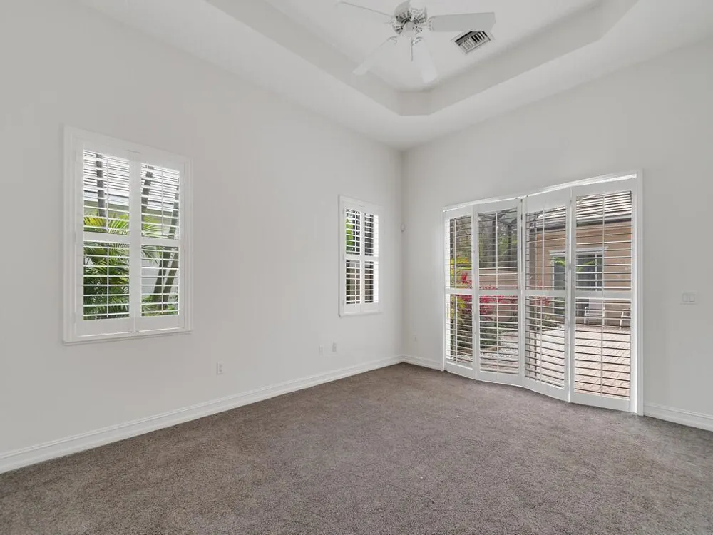 1208 Riverwind Circle Vero Beach, FL 32967