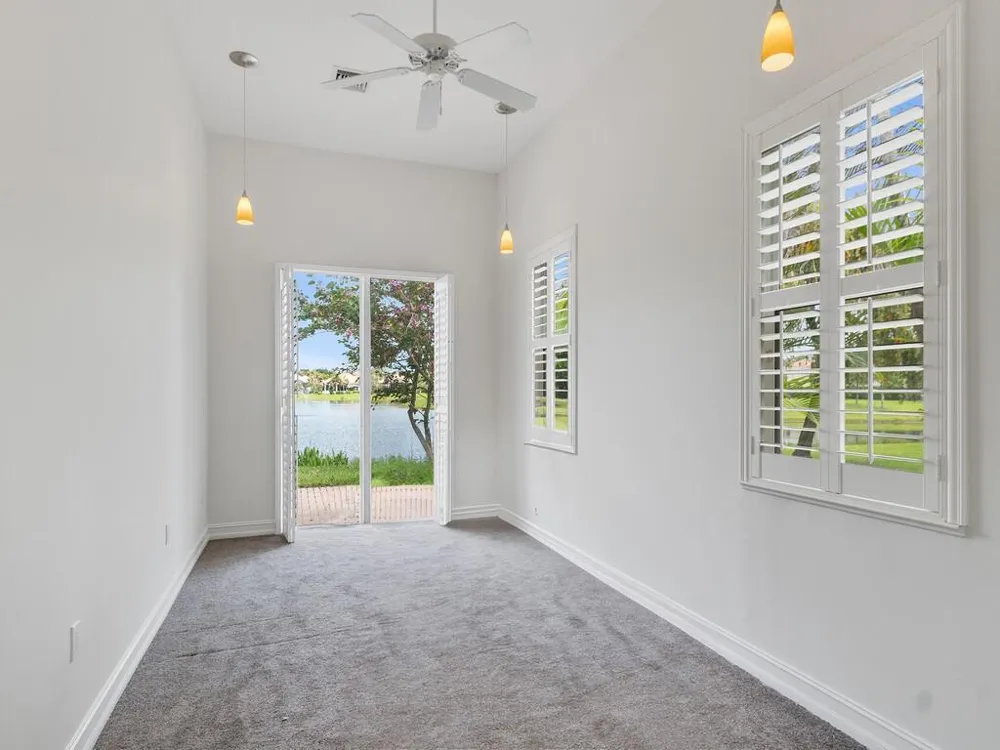 1208 Riverwind Circle Vero Beach, FL 32967