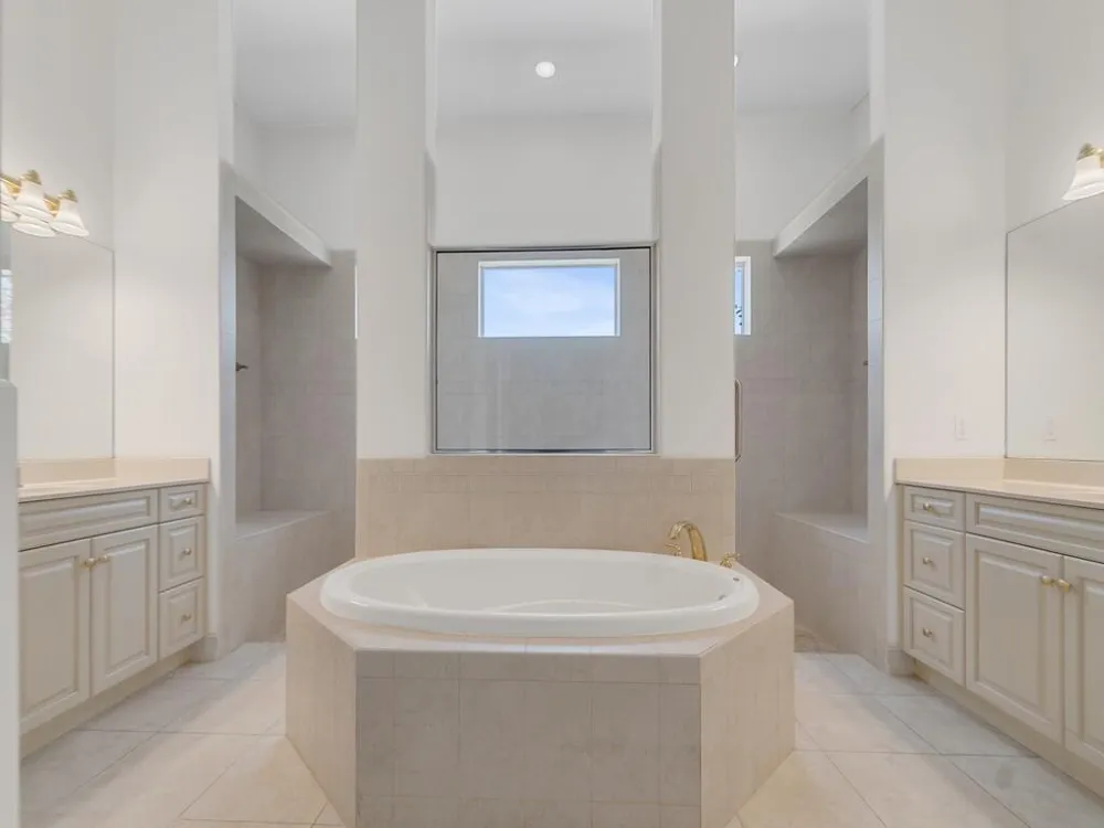 1208 Riverwind Circle Vero Beach, FL 32967