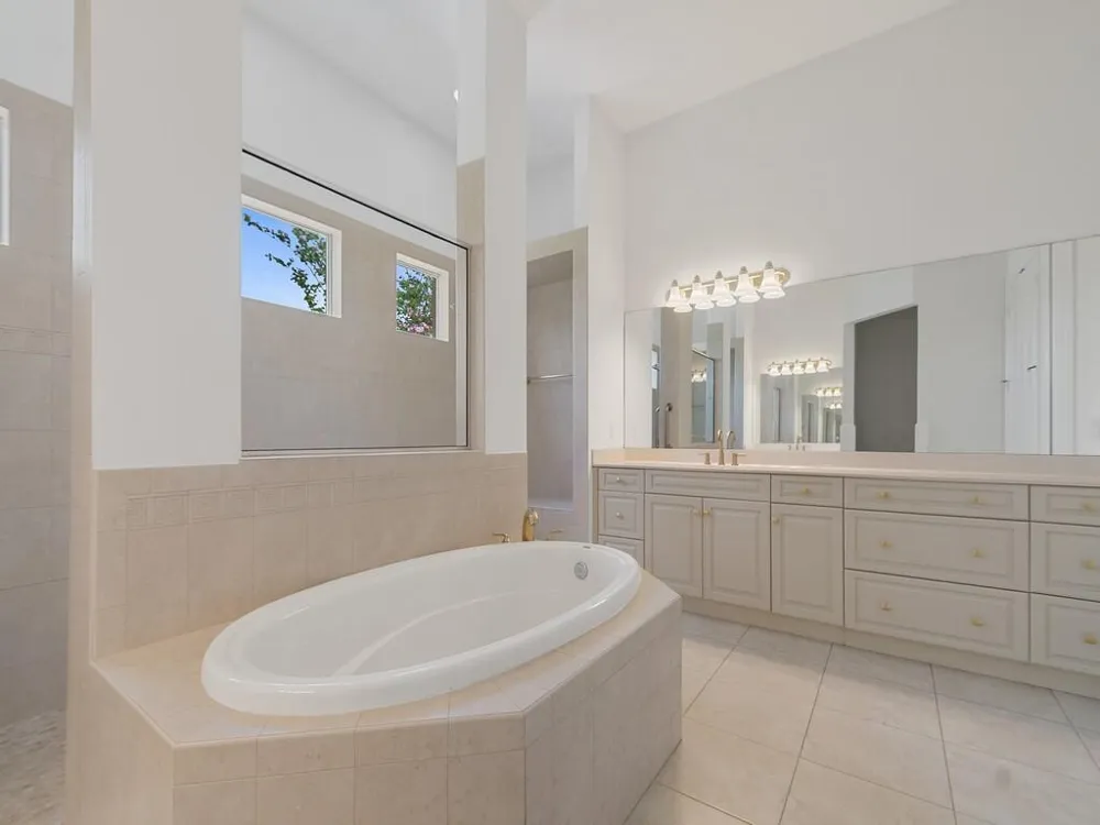 1208 Riverwind Circle Vero Beach, FL 32967