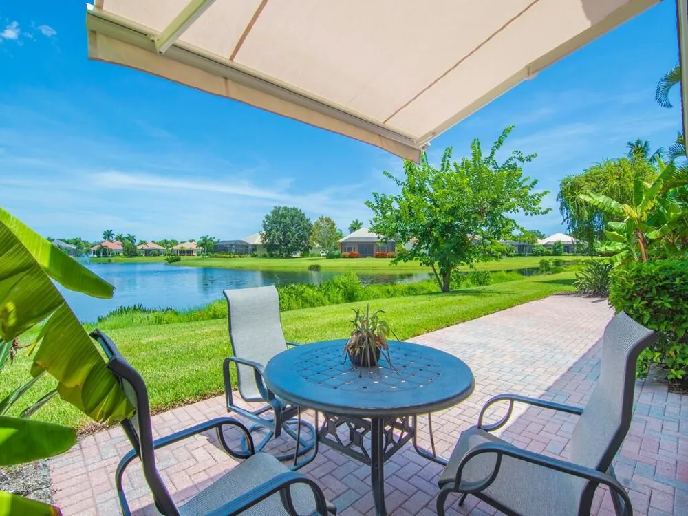 1208 Riverwind Circle Vero Beach, FL 32967