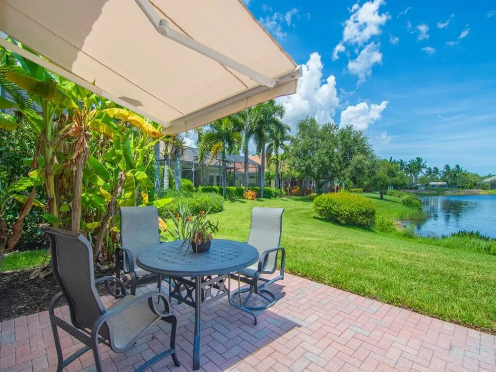 1208 Riverwind Circle Vero Beach, FL 32967