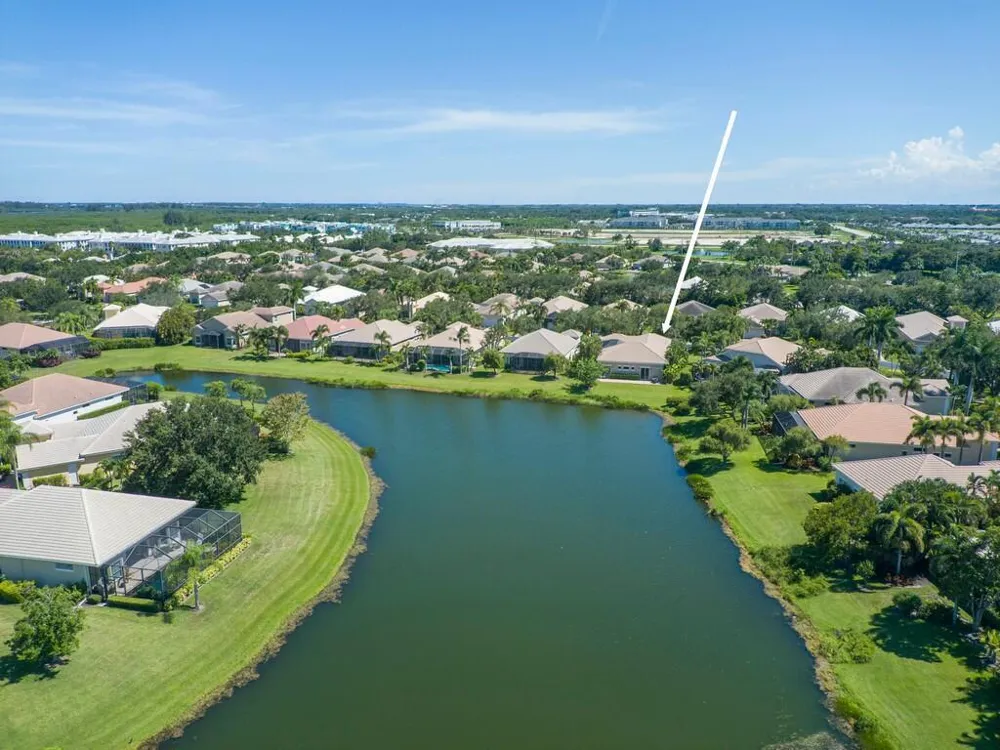 1208 Riverwind Circle Vero Beach, FL 32967