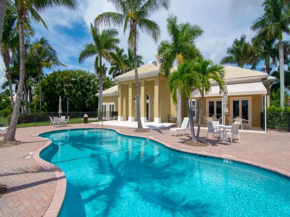 1208 Riverwind Circle Vero Beach, FL 32967