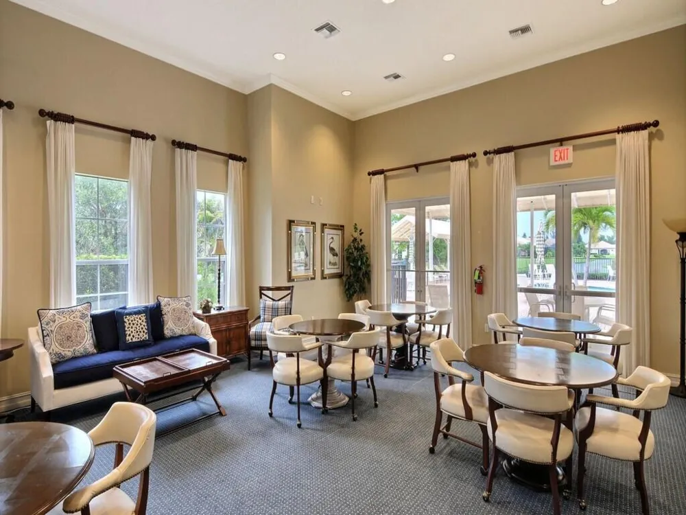 1208 Riverwind Circle Vero Beach, FL 32967