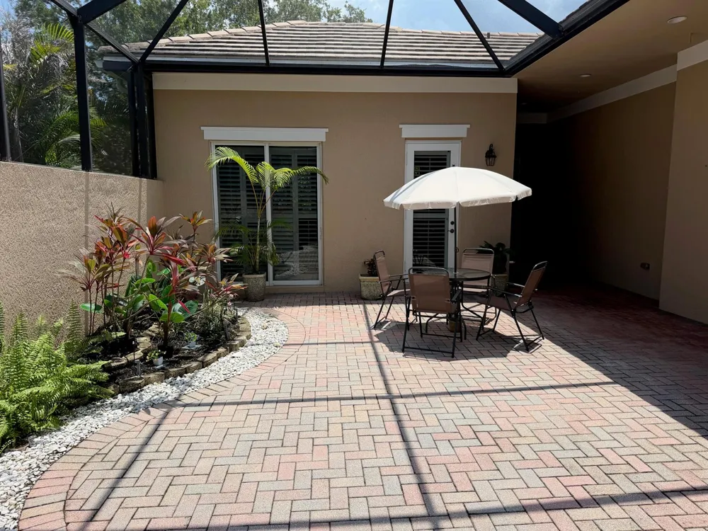 1208 Riverwind Circle Vero Beach, FL 32967