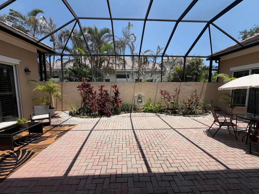 1208 Riverwind Circle Vero Beach, FL 32967