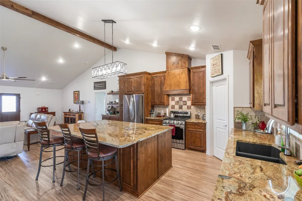 200 Pleasant Lane Clyde, TX 79510