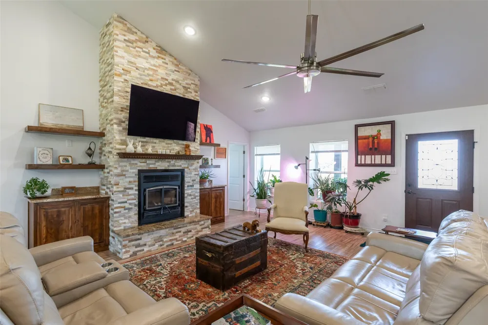 200 Pleasant Lane Clyde, TX 79510