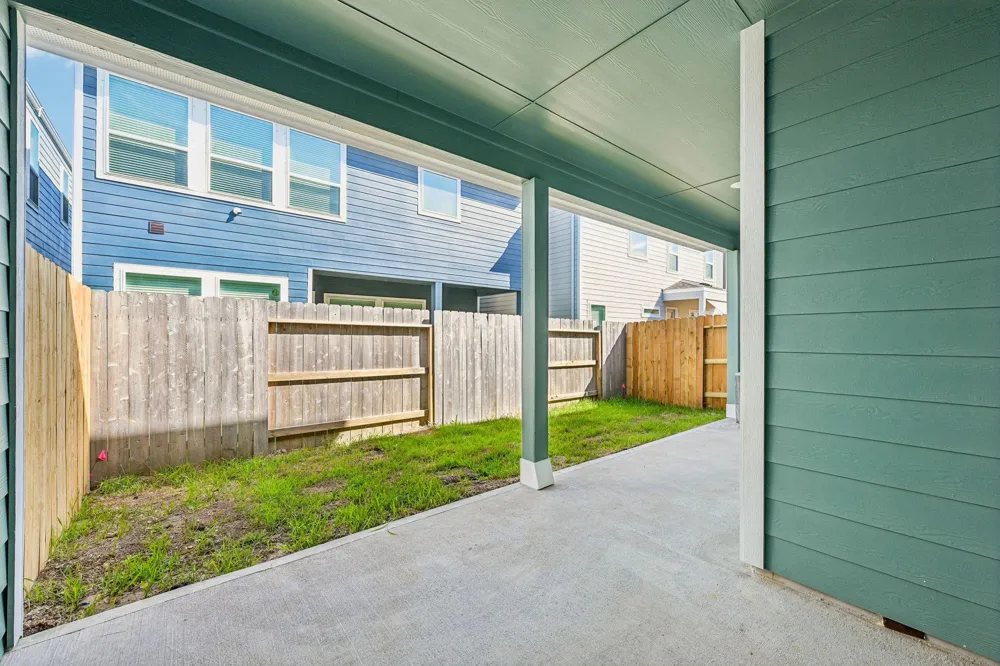 714 Sand Dollar Drive Kemah, TX 77565