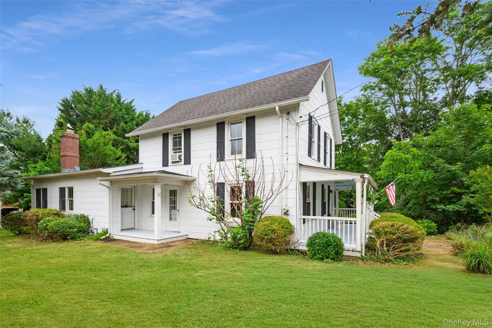 6 Oxford Avenue Shelter Island, NY 11964