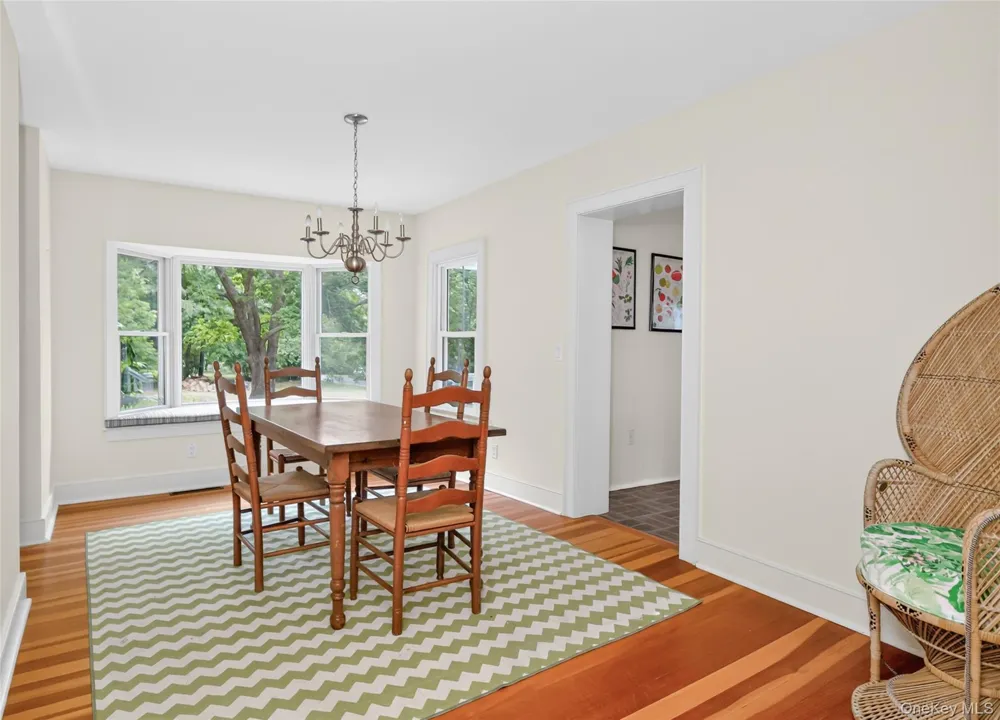 6 Oxford Avenue Shelter Island, NY 11964