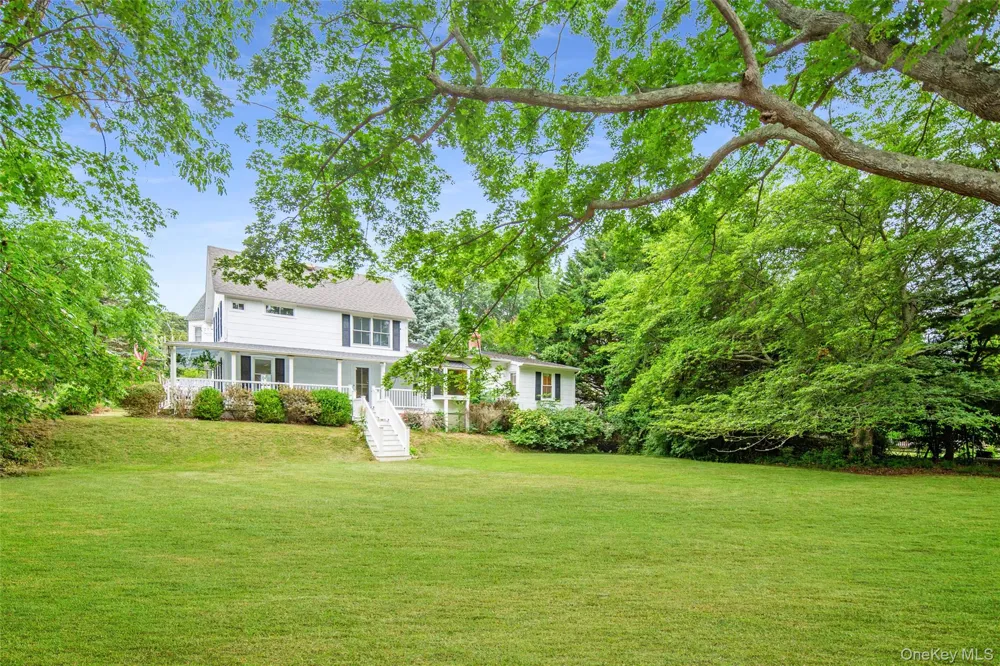 6 Oxford Avenue Shelter Island, NY 11964