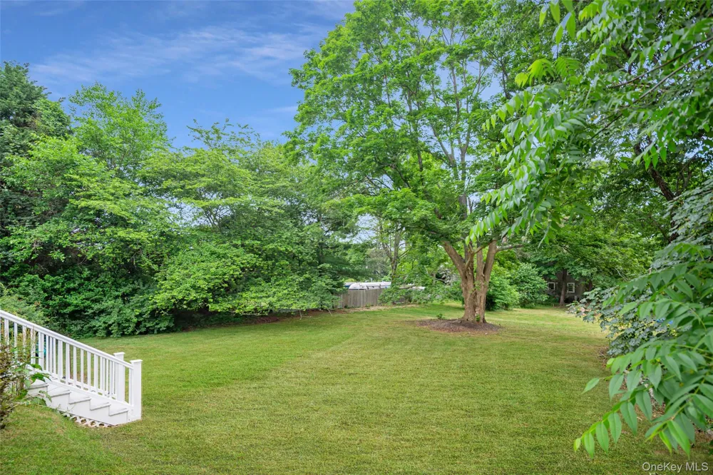 6 Oxford Avenue Shelter Island, NY 11964