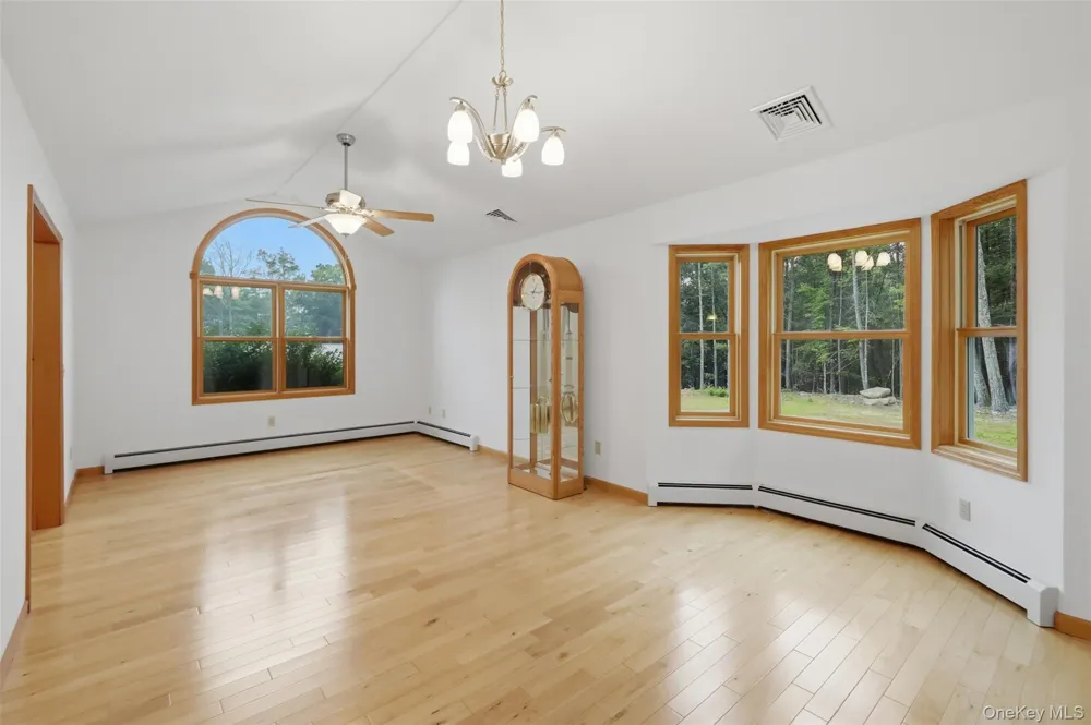 515 Samsonville Road Kerhonkson, NY 12446